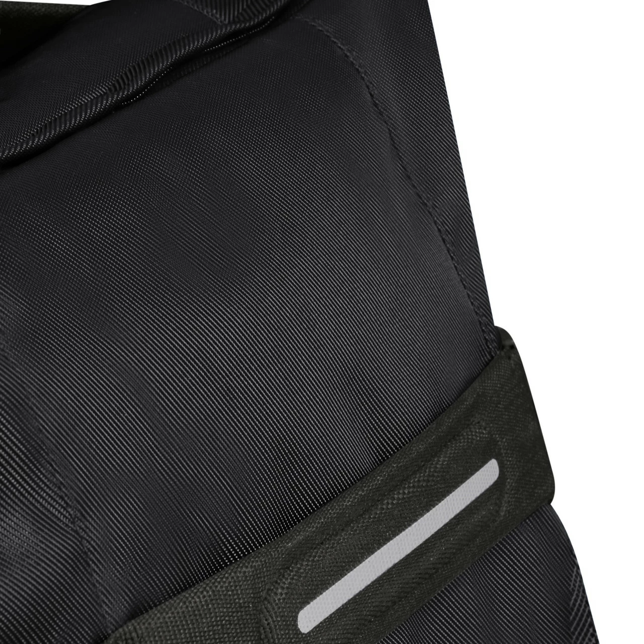 American Tourister Urban Track Wheeled Cabin Duffle - 55cm 19 American Tourister Urban Track Wheeled Cabin Duffle - 55cm - Image 19