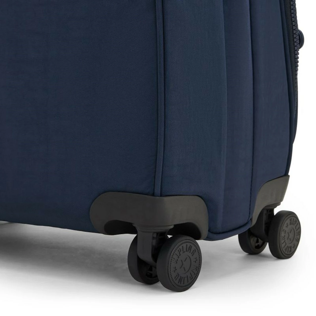 Kipling Youri M 4 Wheel Suitcase - 68cm 13 Kipling Youri M 4 Wheel Suitcase - 68cm - Image 13