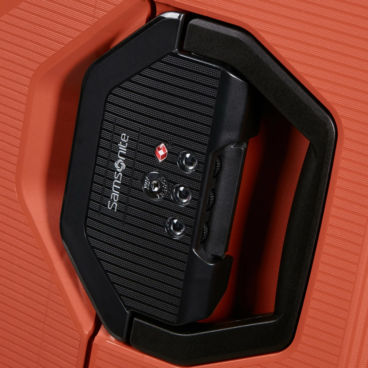 Samsonite Magnum Eco 4 Wheel Medium Suitcase - 69cm 7 Samsonite Magnum Eco 4 Wheel Medium Suitcase - 69cm - Image 7