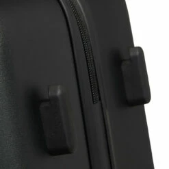 Samsonite Quadrix 4 Wheel Cabin Suitcase - 55cm -Luggage Store QUADRIX SPINNER BOTTOM STUD 1 30326.1689862657