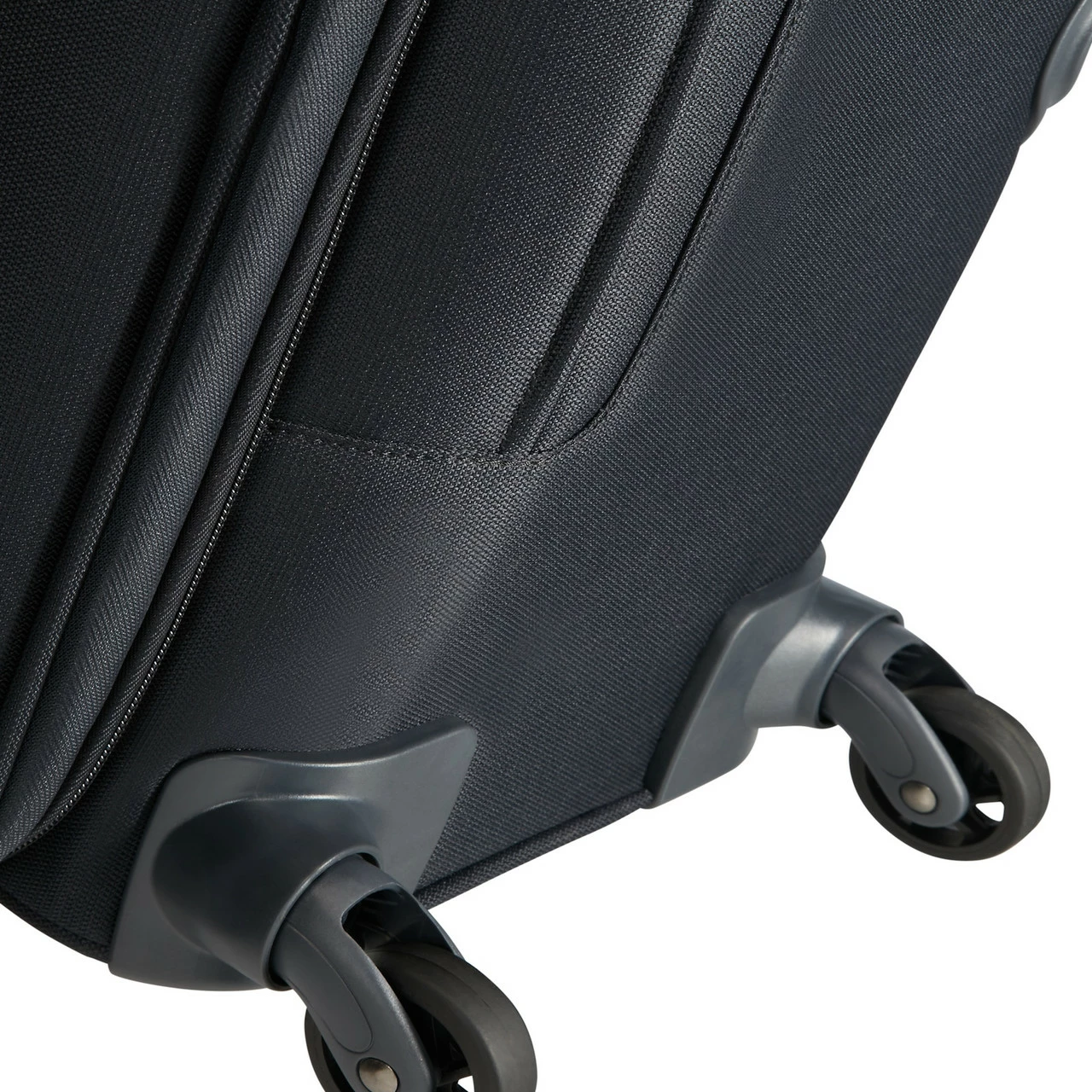 Samsonite Base Boost 4 Wheel Expandable Suitcase - 66cm 14 Samsonite Base Boost 4 Wheel Expandable Suitcase - 66cm - Image 14