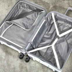 Rock Sunwave 4 Wheel Exp Large Suitcase - 79cm 24 Rock Sunwave 4 Wheel Exp Large Suitcase - 79cm -Luggage Store TR 0212 WH Interior 80100.1661262765.1280.1280 02212.1661266120.1280.1280 19014.1661272324