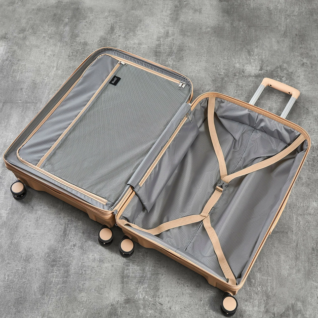 Rock Tulum 4 Wheel Exp Medium Suitcase - 66cm 4 Rock Tulum 4 Wheel Exp Medium Suitcase - 66cm - Image 4