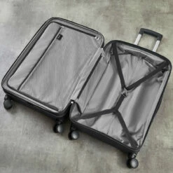 Rock Prime 4 Wheel Exp Large Suitcase - 75cm -Luggage Store TR 0241 NAV Interior 22912.1661161322.1280.1280 21259.1661161907.1280.1280 68170.1661162678