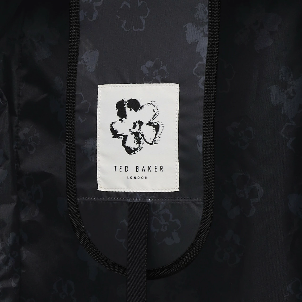 Ted Baker Albany Eco 4 Wheel Medium Suitcase - 69cm 10 Ted Baker Albany Eco 4 Wheel Medium Suitcase - 69cm - Image 10