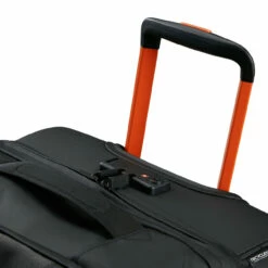 American Tourister Urban Track Ltd Wheeled Duffle M - 68cm -Luggage Store URBAN TRACK DUFFLEWH M LMTD L WHEEL HANDLE 89219.1695042231