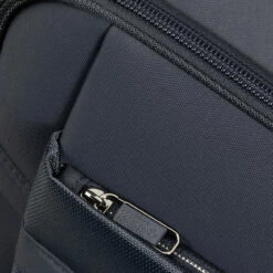 Samsonite Airea 4 Wheel Expandable Large Suitcase - 78cm -Luggage Store airea zipper puller 1 5 94653.1689158155