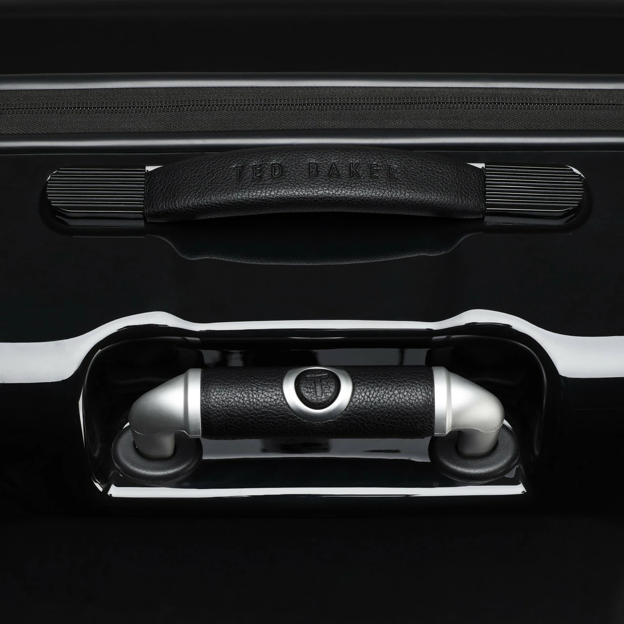 Ted Baker Take Flight 4 Wheel Medium Suitcase - 69cm 7 Ted Baker Take Flight 4 Wheel Medium Suitcase - 69cm - Image 7